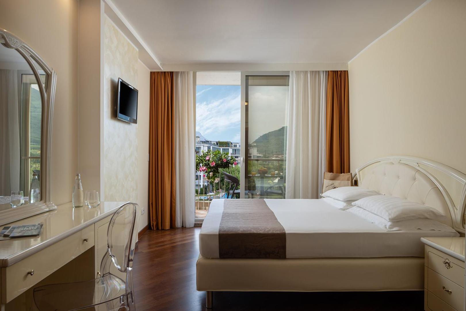 Hotel Savoy Palace - Tonelli Hotels Ρίβα ντελ Γκάρντα Εξωτερικό φωτογραφία